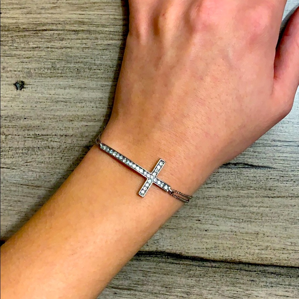Cross bracelet